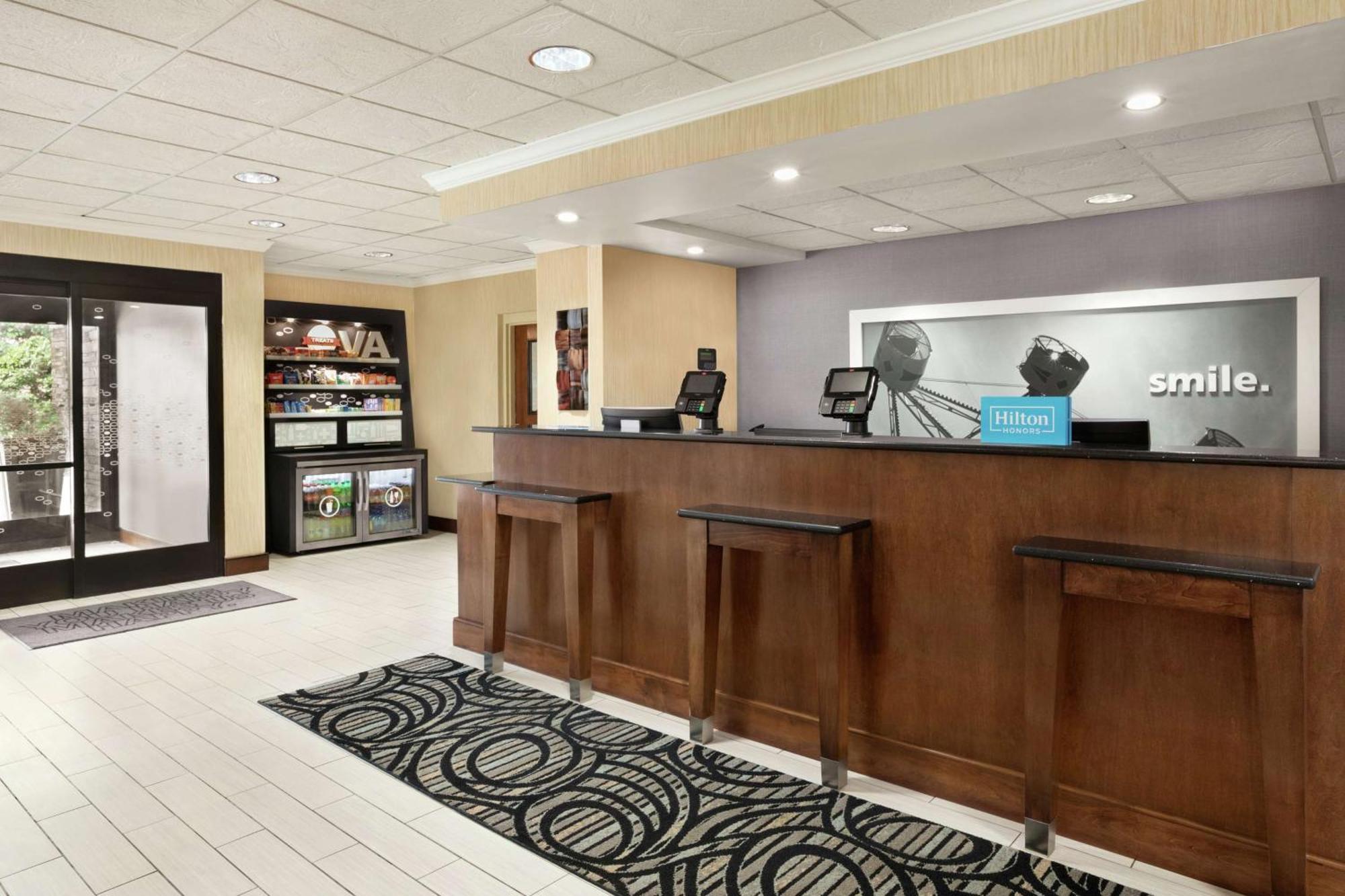 Hampton Inn Richmond/Ashland Bagian luar foto